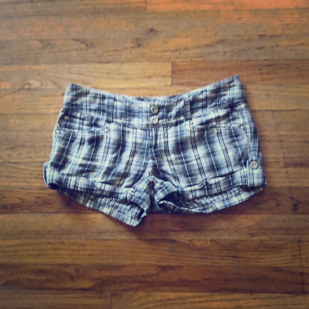 Plaid Guess Shorts size 27